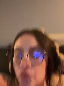 ValentinaOrtiz3 online show from 08/03/26, 03:27