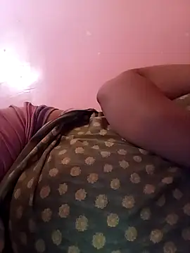 Snapshot of Dlo3a_sixi-arbi chatting on 10/21/25, 02:18 Dlo3a sixi-arbi online show from 10/21/25, 02:18