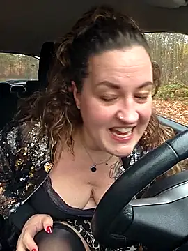 justtess online show from 11/14/25, 12:26