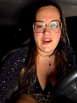 justtess online show from 11/21/25, 10:52