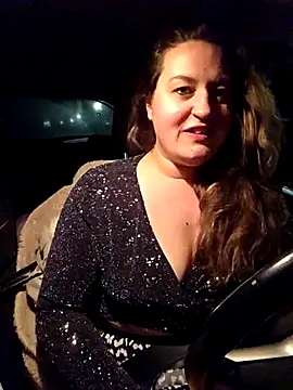 justtess online show from 12/15/25, 10:14