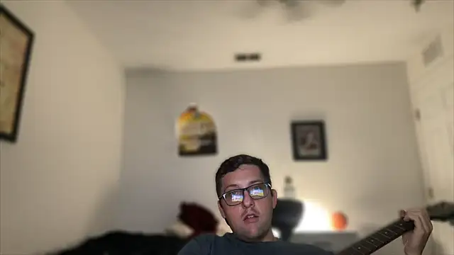 Snapshot of Milflover96 chatting on 10/09/25, 01:58 Milflover96 online show from 10/09/25, 01:58