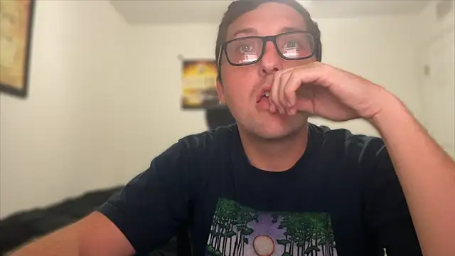 Snapshot of Milflover96 chatting on 10/18/25, 10:54 Milflover96 online show from 10/18/25, 10:54