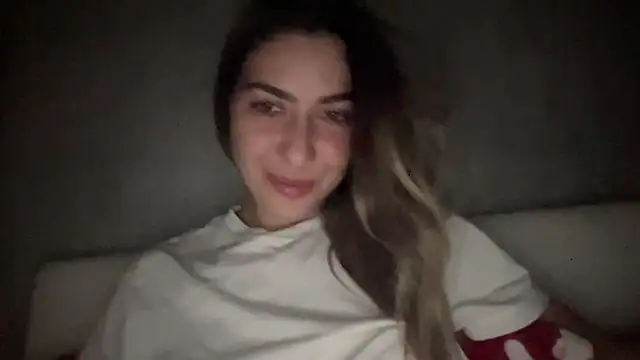 Snapshot of sarrah_rossy chatting on 11/08/25, 10:30 sarrah rossy online show from 11/08/25, 10:30