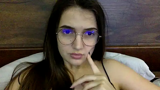 StarlitWhisper online show from 02/24/25, 07:41