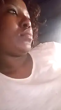 Coco Nile online show from 02/18/25, 11:11