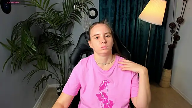 Lika 0ne online show from 10/13/25, 12:16