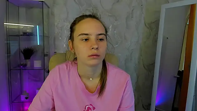 Lika 0ne online show from 10/26/25, 11:05