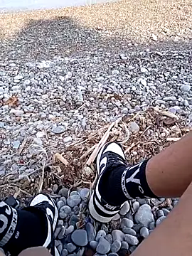 Snapshot of gkal7877_ chatting on 10/14/25, 07:42 gkal7877 online show from 10/14/25, 07:42