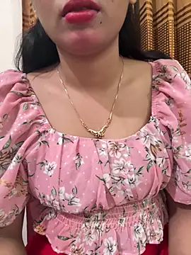 Pink lily902 online show from 03/08/25, 04:39