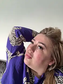 BadBitchClaudia online show from 02/19/25, 01:28