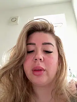 BadBitchClaudia online show from 02/22/25, 04:09