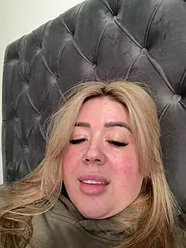 BadBitchClaudia online show from 02/24/25, 04:04