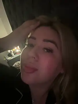 BadBitchClaudia online show from 03/02/25, 08:18