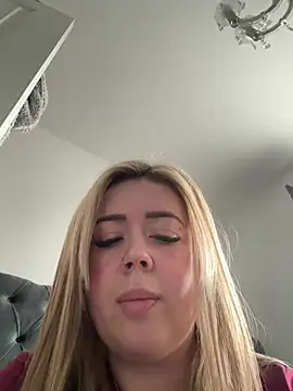 BadBitchClaudia online show from 03/03/25, 03:42