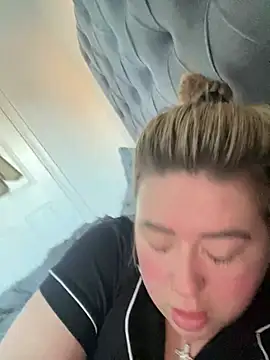 BadBitchClaudia online show from 03/18/25, 08:03