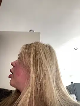 BadBitchClaudia online show from 03/18/25, 11:08