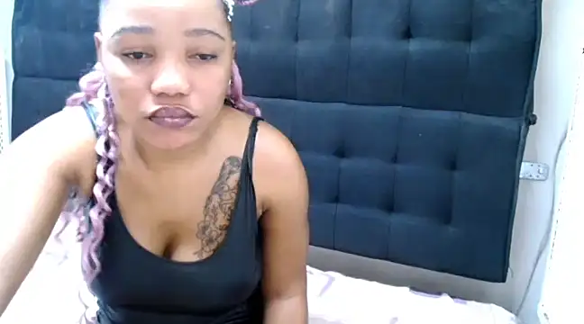 Snapshot of AfricanChinese chatting on 03/02/25, 07:32 AfricanChinese online show from 03/02/25, 07:32