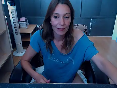 hannaha online show from 06/04/26, 11:49