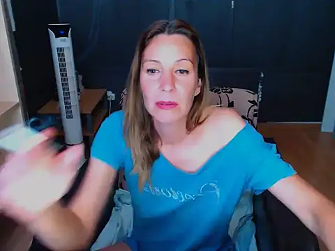 hannaha online show from 06/07/26, 07:06
