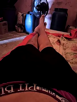 Snapshot of DamAlves49 chatting on 11/18/25, 12:20 DamAlves49 online show from 11/18/25, 12:20