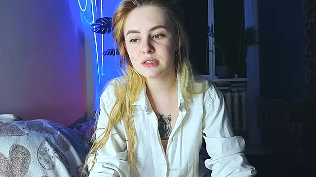 Alexa Pirs online show from 02/20/25, 09:31