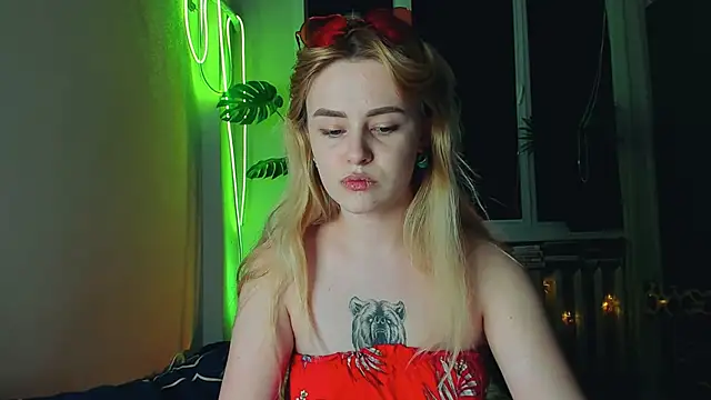 Alexa Pirs online show from 03/03/25, 05:29