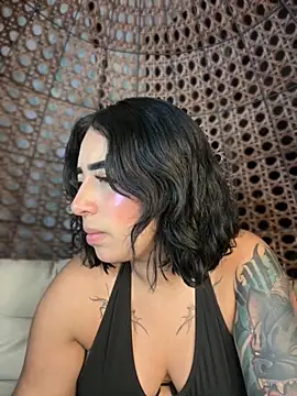 Scarlett-LS online show from 10/29/25, 02:36