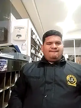 Snapshot of oscarshow24 chatting on 02/27/25, 08:50 oscarshow24 online show from 02/27/25, 08:50