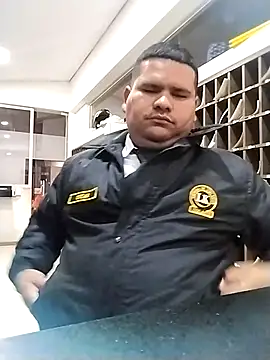 Snapshot of oscarshow24 chatting on 03/22/25, 09:24 oscarshow24 online show from 03/22/25, 09:24