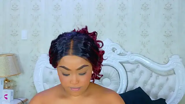 TianahGlow online show from 11/06/25, 08:32