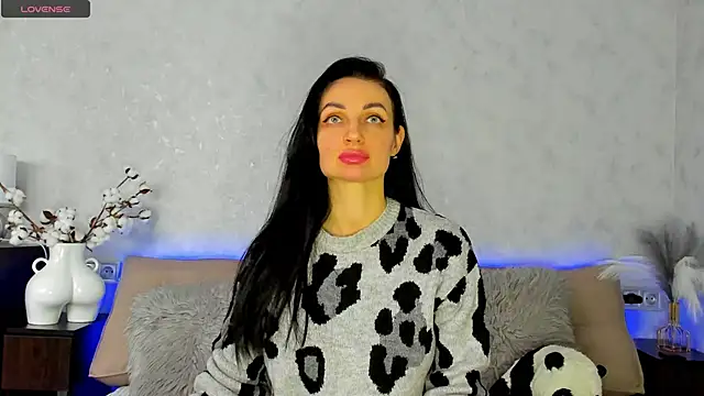 Snapshot of Tina_Mart chatting on 01/11/26, 11:48 Tina Mart online show from 01/11/26, 11:48