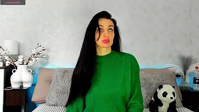 Snapshot of Tina_Mart chatting on 01/18/26, 11:36 Tina Mart online show from 01/18/26, 11:36