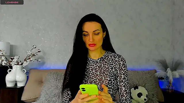 Snapshot of Tina_Mart chatting on 02/16/26, 08:54 Tina Mart online show from 02/16/26, 08:54