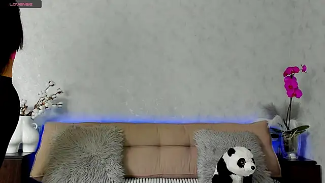 Snapshot of Tina_Mart chatting on 03/25/26, 08:31 Tina Mart online show from 03/25/26, 08:31