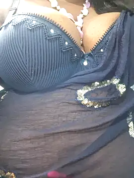 Snapshot of SX-JUHI chatting on 09/21/25, 07:10 SX-JUHI online show from 09/21/25, 07:10