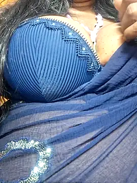 Snapshot of SX-JUHI chatting on 09/23/25, 10:57 SX-JUHI online show from 09/23/25, 10:57