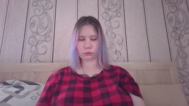 Snapshot of Little_kitsune1707 chatting on 09/25/25, 10:19 Little kitsune1707 online show from 09/25/25, 10:19