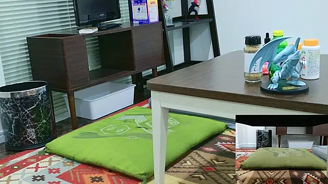 YARASERO-kun online show from 11/06/25, 08:04