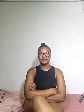 Snapshot of Kylie6lack chatting on 02/15/25, 11:03 Kylie6lack online show from 02/15/25, 11:03