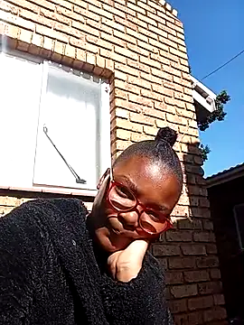 Snapshot of Kylie6lack chatting on 03/06/25, 06:41 Kylie6lack online show from 03/06/25, 06:41