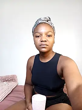 Snapshot of Kylie6lack chatting on 03/19/25, 07:40 Kylie6lack online show from 03/19/25, 07:40