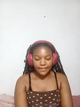 Snapshot of Kylie6lack chatting on 10/14/25, 08:20 Kylie6lack online show from 10/14/25, 08:20