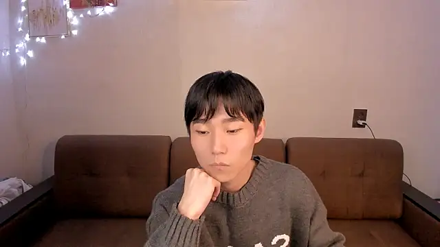 Snapshot of Brian_Stars chatting on 02/10/25, 02:48 Brian Stars online show from 02/10/25, 02:48