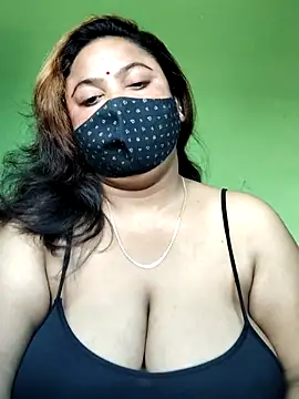 Snapshot of rani130 chatting on 11/10/25, 01:26 rani130 online show from 11/10/25, 01:26