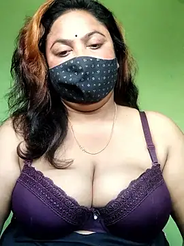 Snapshot of rani130 chatting on 01/17/26, 01:54 rani130 online show from 01/17/26, 01:54