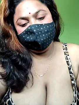 Snapshot of rani130 chatting on 02/16/26, 01:46 rani130 online show from 02/16/26, 01:46