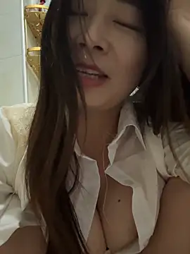 Snapshot of jinj-a chatting on 03/03/25, 06:01 jinj-a online show from 03/03/25, 06:01