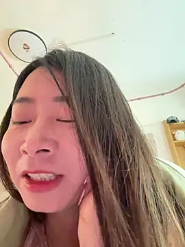 Snapshot of jinj-a chatting on 03/17/25, 03:25 jinj-a online show from 03/17/25, 03:25