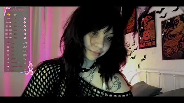 Snapshot of marynixoxo chatting on 11/03/25, 08:04 marynixoxo online show from 11/03/25, 08:04